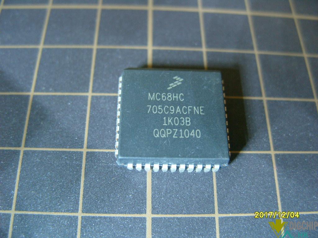 MC68HC705ACFNE